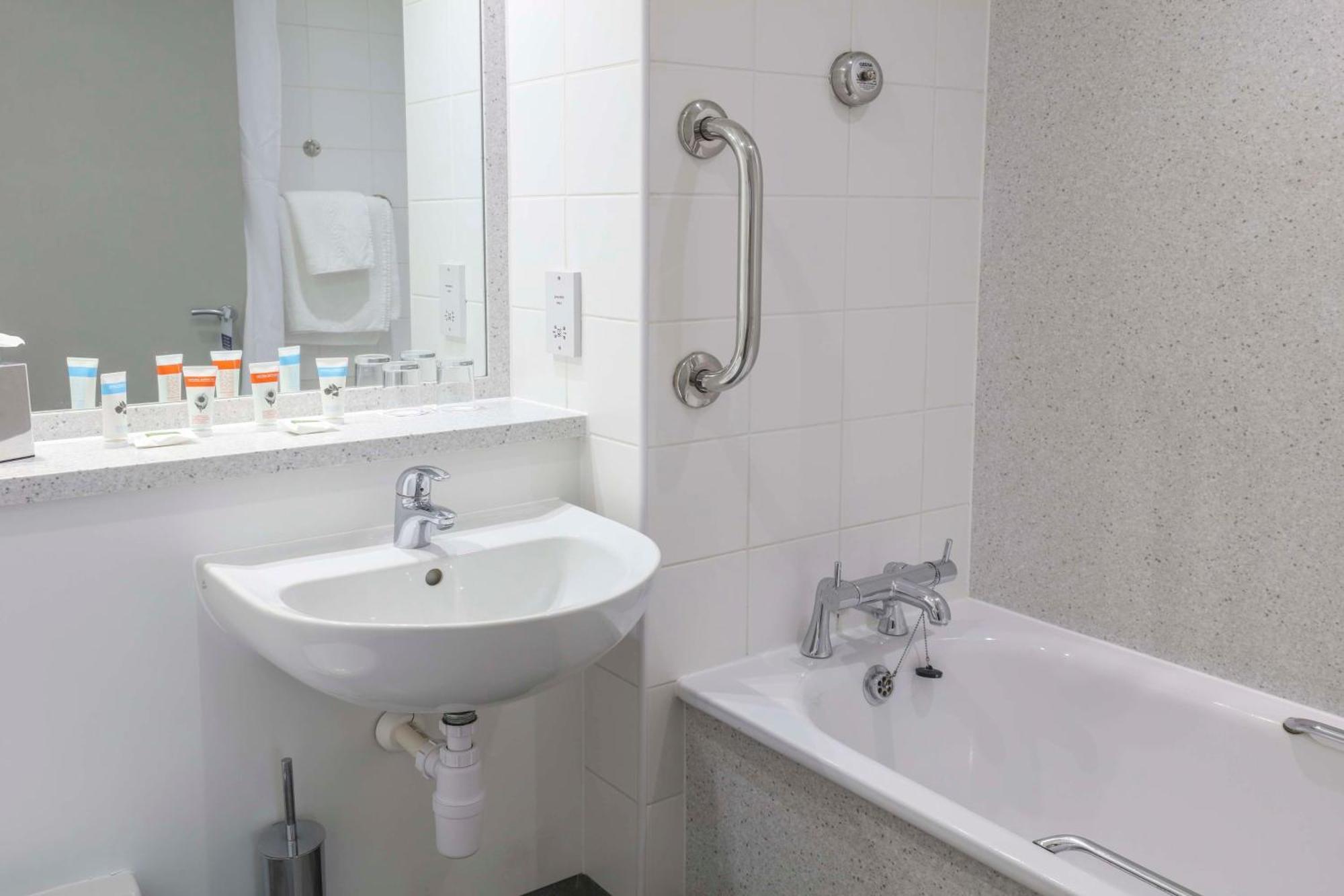 Best Western Pontypool Metro Hotel Eksteriør bilde