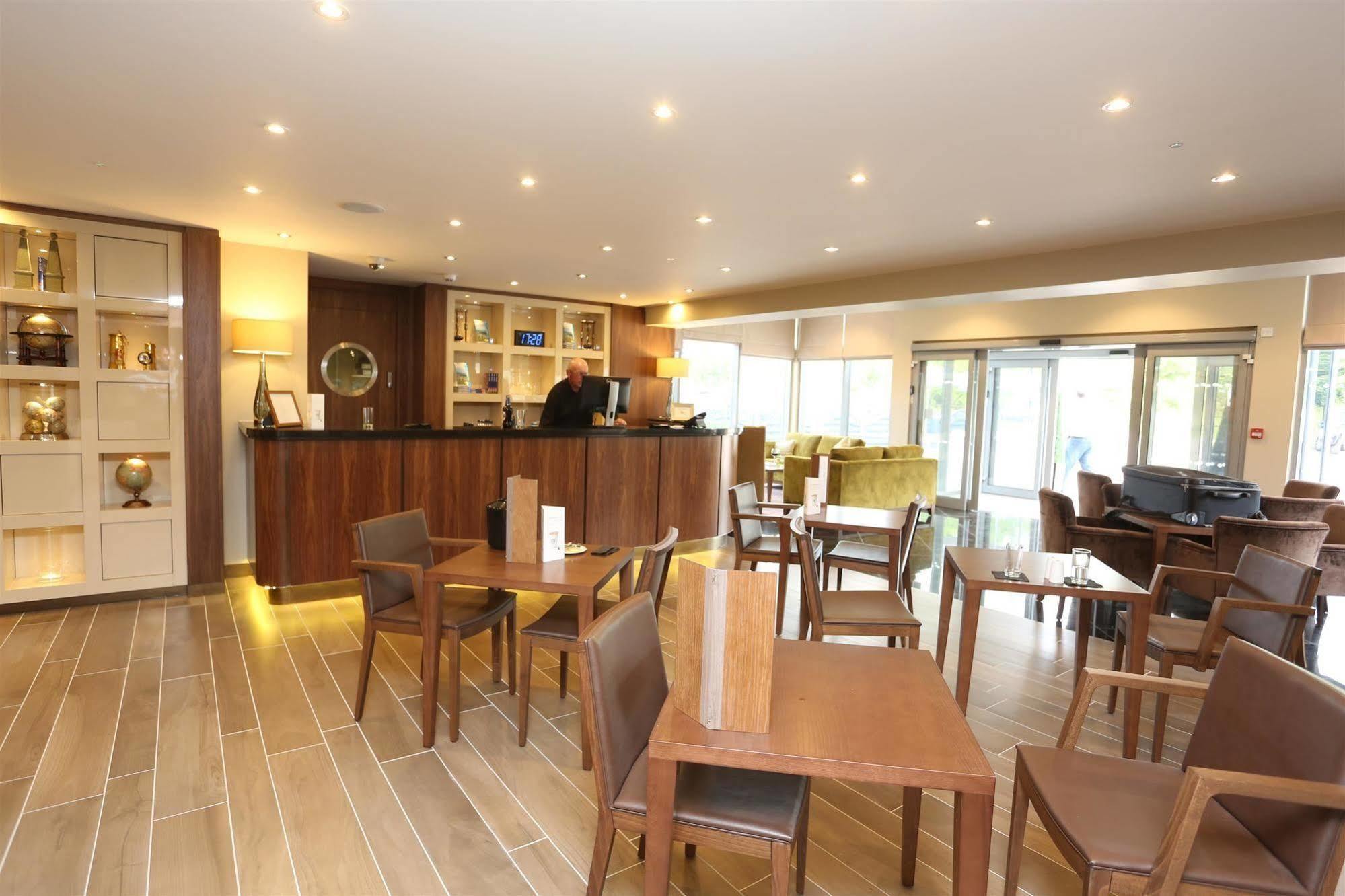 Best Western Pontypool Metro Hotel Eksteriør bilde