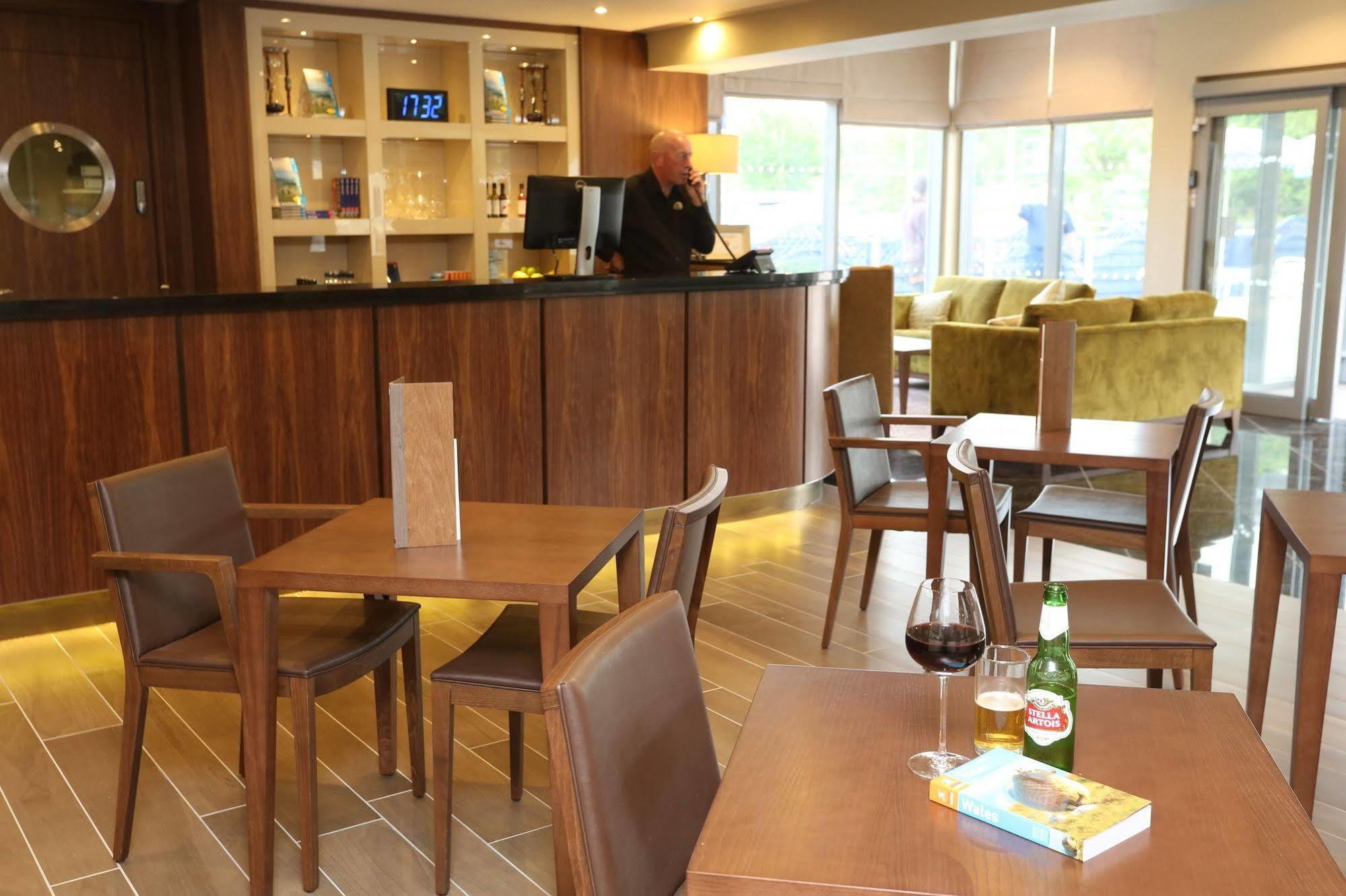 Best Western Pontypool Metro Hotel Eksteriør bilde
